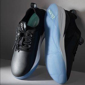 Clove Women’s Nightshift Shoe.